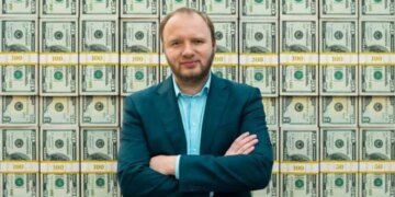 Протухшие консервы, плесень в цехах и миллиарды бюджетных средств: как Тарас Плешков кормит ВСУ протухшей едой и ворует с помощью дронов