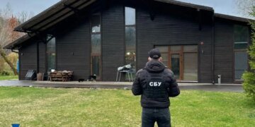 СБУ: беглый народный депутат Деркач организовал незаконный захват заповедных земель