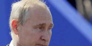 Кремлевский «дом престарелых»: российская верхушка стареет, боится молодых и интернета