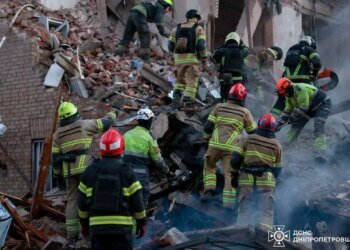 Зеленский отреагировал на массированный обстрел украинских городов