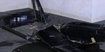 В столице Молдовы объект, похожий на дрон, упал на многоэтажный дом