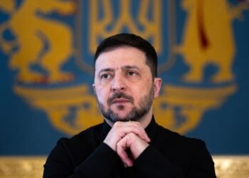 Нет глубокого понимания. Зеленский ответил на слова Вэнса о “торгах за территории”