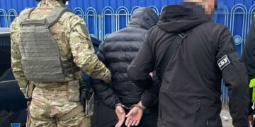 Репрессии против уклонистов не спасут систему: Дацюк о коррупционной ловушке государства