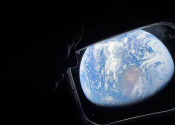 NASA показало фото з Місяця, зняті на iPhone 17 Pro Max під час місії Artemis II