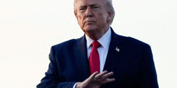 Трамп снова пригрозил Ирану ударами по электростанциям и мостам: жесткий ультиматум