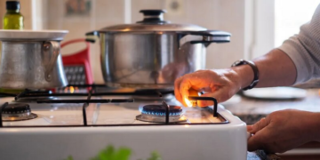 Успеть до 5 апреля: Нафтогаз предупредил украинцев о завышенных счетах