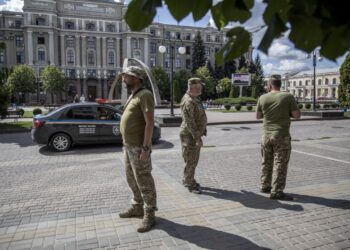 У ТЦК есть 72 часа: почему могут отменить бронирование работника