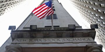 Красные и зеленые зоны: мировые фондовые индексы напоминают американские горки