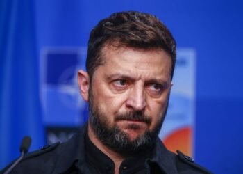 Украина выяснит у команды Трампа детали предложения РФ о “перемирии” на 9 мая, – Зеленский
