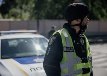 В Нацполе объяснили, почему перекрывают дороги и от чего образуются пробки