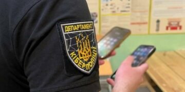 Паніка через «напад на ліцей» у Києві: поліція терміново виїхала на місце
