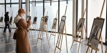 Бути собі ціллю: у метро Києва відкрилась виставка про жінок з інклюзією, – ФОТО