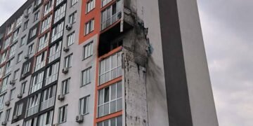 Масований удар по Київщині: 8 людей постраждали, близько 20 тварин загинули