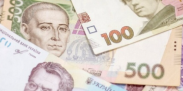 Підвищення зарплат в Україні: кому платитимуть більше