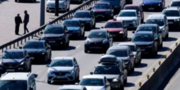 Високий ризик аварій: в Києві перекривають один із мостів