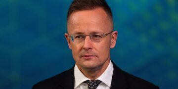 Сийярто снова обвинил Украину в “посягательстве на суверенитет” и пригрозил последствиями