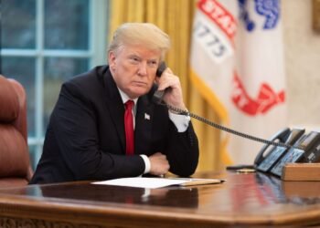 Трамп: я продолжаю говорить с Путиным и Зеленским о завершении войны в Украине