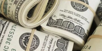 Устенко: Украине придется занимать дорогие деньги у Британии и Японии