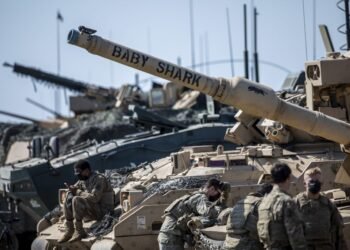 США усиливают удары по Ирану за счет стратегических ракет JASSM-ER