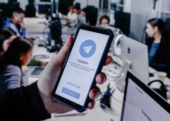 Романенко: Россия становится большой Северной Кореей из-за блокировки Telegram