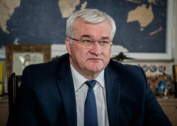 Мир не може чекати до "парадів" і "свят" – Сибіга закликав світ підтримати оголошений Україною режим тиші з 6 травня