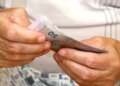 Доплата к пенсии: сколько будут выплачивать украинцам в мае 2026 года