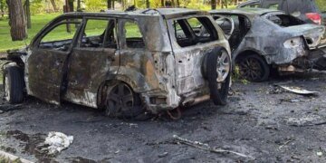 Підрив авто військового у Дніпрі 7 травня – затримали двох агентів рф, їм загрожує до 12 років