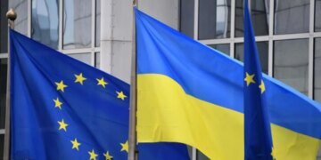 Париж и Варшава тормозят путь Украины в Евросоюз