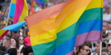 В Варшаве впервые зарегистрирован однополый брак: что это означает для Польши