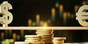 Долар і євро подешевшали: курс валют у Києві