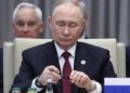 Ветеран ЦРУ: ФСБ сейчас имеет больше власти над россиянами, чем КГБ во времена СССР