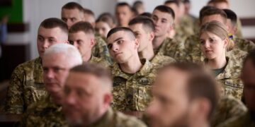 Мобилизация с 18 лет: когда власти пойдут на крайние меры