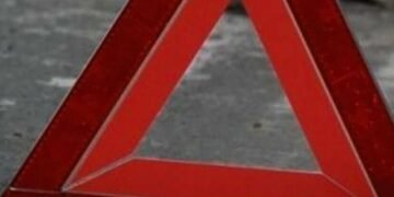 На Київщині авто заднім ходом збило жінку: що сталося насправді