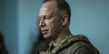 Количество ампутаций на фронте в апреле уменьшилось, – Сырский