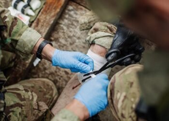 В Україні військові можуть втратити виплати під час лікування: критичні юридичні пастки