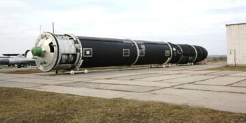 Путин в десятый раз пообещал поставить “Сармат” на дежурство до конца года