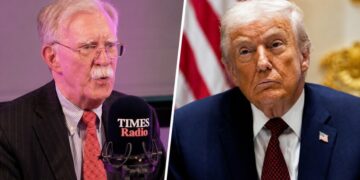 Болтон предупредил о слабости Трампа в переговорах с Путиным и Си