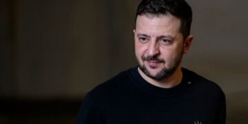 “Не рекомендуем быть в Москве”: Зеленский сделал предупреждение перед 9 мая