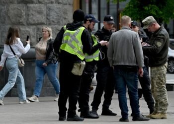 Повестки на телефон и ТЦК онлайн: в Раду внесли законопроект о мобилизации, но есть нюанс