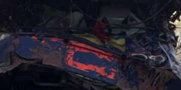 Уламки металу, кров і постраждалі: поліція оточила потяг Київ-Ужгород, – ВІДЕО