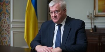 Украина держит позиции, у нас есть карты, – Сибига