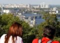 Средняя зарплата превысила 30 тысяч гривен: где платят больше всего