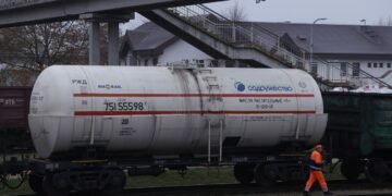 “Прымары” ГУР атаковали военные эшелоны РФ в Крыму (видео)