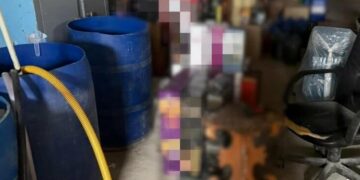 Спирт на мільйони: у Києві накрили масштабний підпільний цех