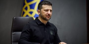 Зеленский и Стармер обсудили поддержку Украины и подготовку к переговорам