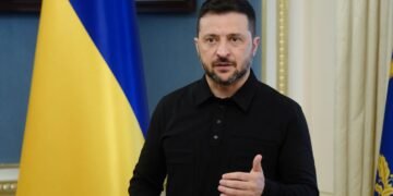 Зеленский: РФ без компонентов Европы, Японии и США не сделала бы ракеты для атаки на Киев