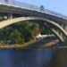Один стрибок — і реанімація: у Києві виявили моторошну загрозу під мостом
