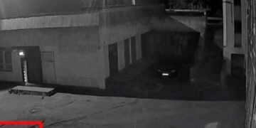 Вибухівка біля інституту в Києві: чоловіки намагалися втекти до кордону