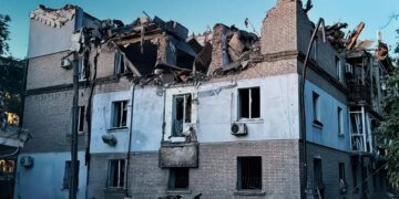 Кількість жертв російського удару у Дніпрі зросла до 7