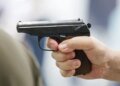 В Одессе задержали 25-летнего военнослужащего после выстрелов во время конфликта с ТЦК. ВИДЕО